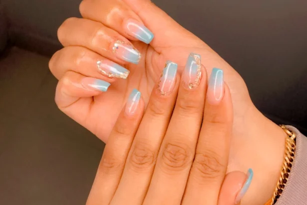 Nail extension - Hand
